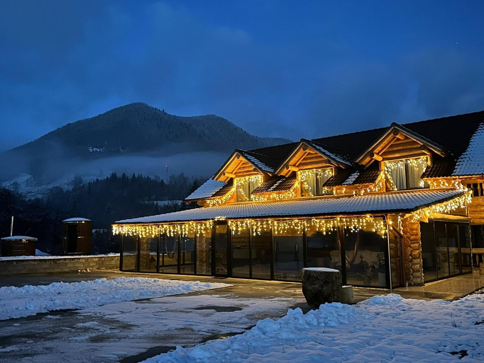 Chalet In Muntii Vrancei - Gresu - Lepsa Cu Ciubar Si Sauna Villa Exterior photo